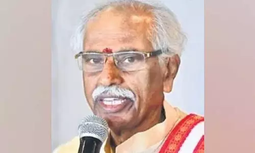CM रेवंत ने केंद्र से दत्तात्रेय को भारत का अगला उपराष्ट्रपति नियुक्त करने का आग्रह किया CM रेवंत ने केंद्र से दत्तात्रेय को भारत का अगला उपराष्ट्रपति नियुक्त करने का आग्रह किया