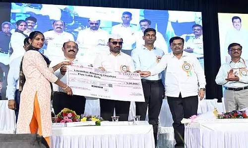 असंगठित क्षेत्र के श्रमिकों के कल्याण के लिए ईंधन पर उपकर लगाने का प्रस्ताव CM को: संतोष लाड