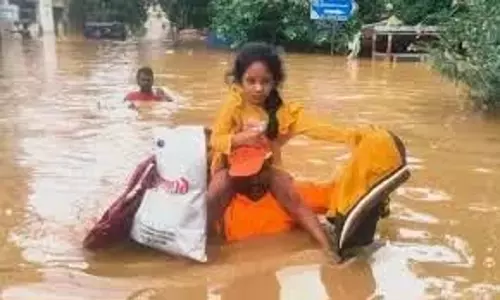 Manyam में भारी बारिश की आशंका के चलते आपातकालीन प्रोटोकॉल लागू Manyam में भारी बारिश की आशंका के चलते आपातकालीन प्रोटोकॉल लागू