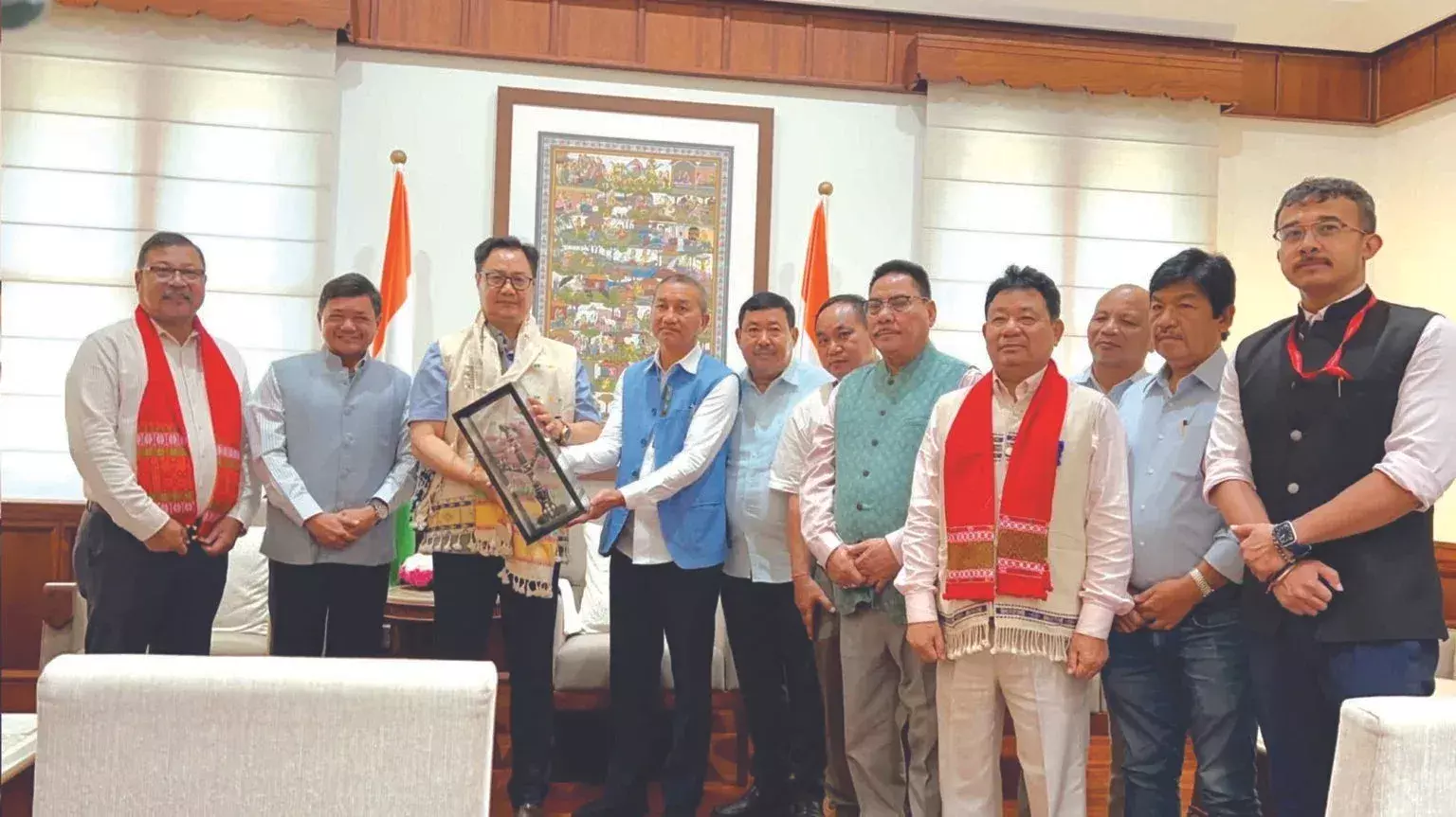 Assam: कार्बी आंगलोंग प्रतिनिधिमंडल ने केंद्रीय मंत्रियों को विकास प्रस्ताव सौंपे Assam: कार्बी आंगलोंग प्रतिनिधिमंडल ने केंद्रीय मंत्रियों को विकास प्रस्ताव सौंपे