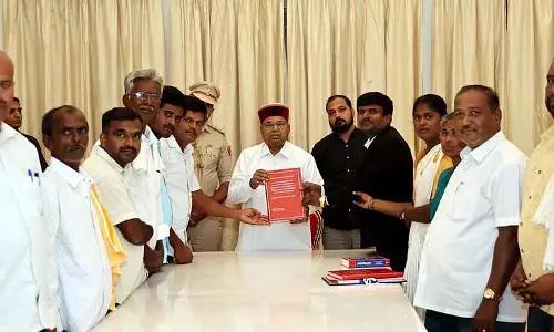 लक्केनहल्ली में येत्तिनाहोले परियोजना का विरोध: किसानों ने राज्यपाल से अपील की