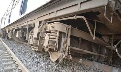 संबलपुर के पास महिमा गोसाईं एक्सप्रेस पटरी से उतरी, कोई हताहत नहीं: रेलवे