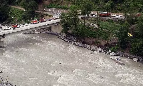 Himachal : मानसून की बारिश से 137 लोगों की मौत, 311 सड़कें कटी