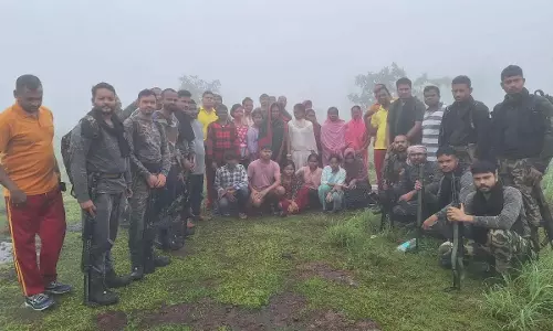 ओडिशा के जंगल में भटके छत्तीसगढ़ के 17 तीर्थयात्रियों को बचाया गया ओडिशा के जंगल में भटके छत्तीसगढ़ के 17 तीर्थयात्रियों को बचाया गया