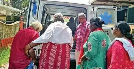 Alappuzha में किराए के विवाद को लेकर मकान मालिक ने कथित तौर पर परिवार को बेदखल कर दिया Alappuzha में किराए के विवाद को लेकर मकान मालिक ने कथित तौर पर परिवार को बेदखल कर दिया