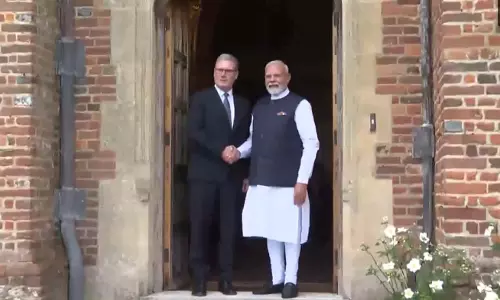 प्रधानमंत्री मोदी ने लंदन में यूनाइटेड किंगडम के प्रधानमंत्री से मुलाकात की प्रधानमंत्री मोदी ने लंदन में यूनाइटेड किंगडम के प्रधानमंत्री से मुलाकात की