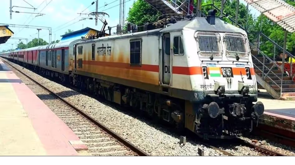 Assam : प्राकृतिक आपदाओं के कारण पूर्वोत्तर रेलवे को 200 करोड़ रुपये से अधिक का नुकसान Assam : प्राकृतिक आपदाओं के कारण पूर्वोत्तर रेलवे को 200 करोड़ रुपये से अधिक का नुकसान