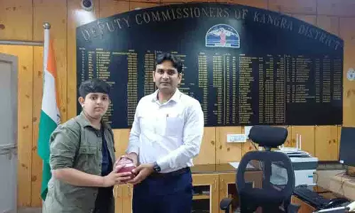 करुणा का गुल्लक, Dharamshala के 13 वर्षीय बच्चे ने आपदा राहत के लिए PS5 की बचत दान की