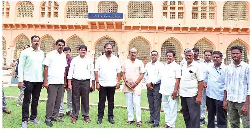 Andhra: चंद्रगिरी किले में प्रतिनिधियों के लिए भव्य भोज Andhra: चंद्रगिरी किले में प्रतिनिधियों के लिए भव्य भोज