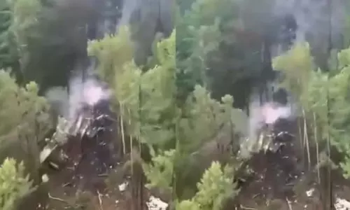 रूसी एएन-24 विमान दुर्घटनाग्रस्त; पहली तस्वीरों में मलबा दिखा