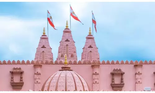 Swaminarayan Temple में नस्लीय गालियों के साथ तोड़फोड़