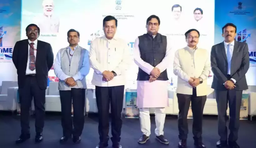 New Delhi: मरीन इंफ्रास्ट्रक्चर की मजबूती के लिए केंद्र ने लॉन्च किया मैरीटाइम फंड New Delhi: मरीन इंफ्रास्ट्रक्चर की मजबूती के लिए केंद्र ने लॉन्च किया मैरीटाइम फंड