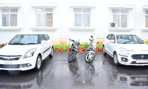 Jagtial में आठ सदस्यीय डकैत गिरोह का भंडाफोड़ Jagtial में आठ सदस्यीय डकैत गिरोह का भंडाफोड़