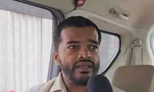 अब्दुल वाहिद शेख, SC ने 2006 मुंबई ट्रेन विस्फोट मामले में 12 लोगों को बरी करने पर रोक लगाई अब्दुल वाहिद शेख, SC ने 2006 मुंबई ट्रेन विस्फोट मामले में 12 लोगों को बरी करने पर रोक लगाई