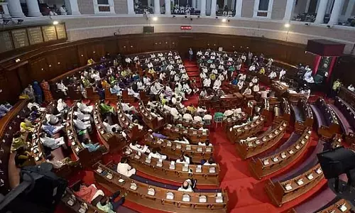 Bengali harassment:कांग्रेस भी संसद में चर्चा चाहती है