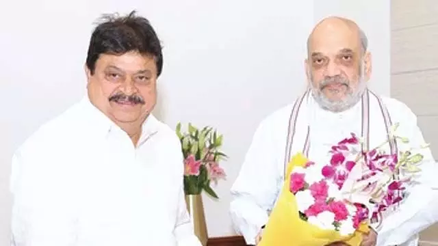 केंद्रीय मंत्री अमित शाह ने तेलंगाना BJP नेताओं के बीच एकजुटता का आह्वान किया केंद्रीय मंत्री अमित शाह ने तेलंगाना BJP नेताओं के बीच एकजुटता का आह्वान किया