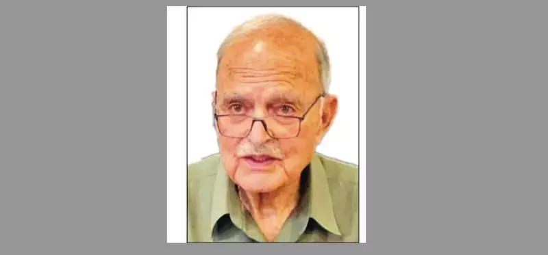 कमल ने एनएच-44 पर यातायात प्रतिबंधों की समीक्षा का आग्रह किया कमल ने एनएच-44 पर यातायात प्रतिबंधों की समीक्षा का आग्रह किया