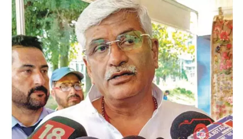 साहसिक पर्यटन के लिए दिशानिर्देश तैयार किए गए: केंद्रीय मंत्री साहसिक पर्यटन के लिए दिशानिर्देश तैयार किए गए: केंद्रीय मंत्री