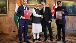 भारत-ब्रिटेन एफटीए: टैरिफ आधे होने से स्कॉच व्हिस्की सस्ती होगी भारत-ब्रिटेन एफटीए: टैरिफ आधे होने से स्कॉच व्हिस्की सस्ती होगी