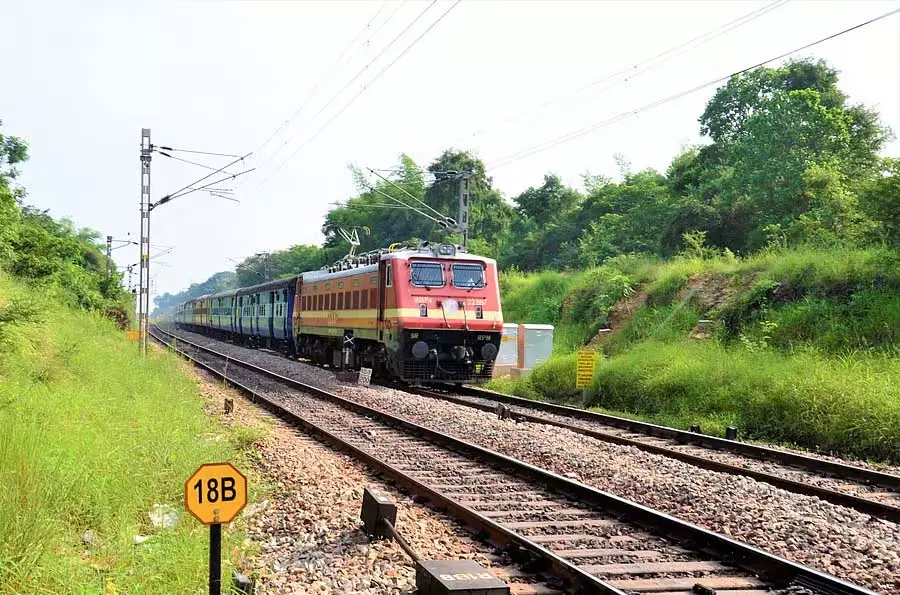 यशवंतपुर-तलागुप्पा के बीच विशेष ट्रेन: समय सारणी इस प्रकार है यशवंतपुर-तलागुप्पा के बीच विशेष ट्रेन: समय सारणी इस प्रकार है