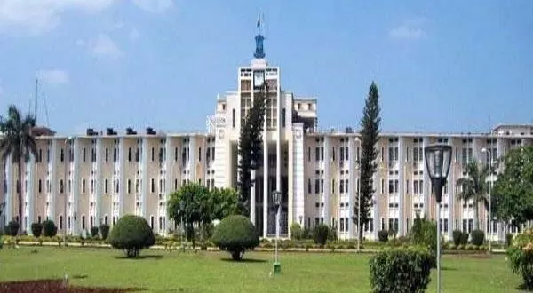 Bhubaneswar: आईएएस अधिकारियों का एक और फेरबदल Bhubaneswar: आईएएस अधिकारियों का एक और फेरबदल