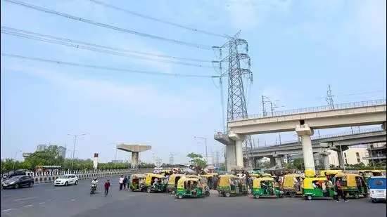 ग्रेटर नोएडा को बड़ी सौगात, मेट्रो विस्तार को मिली हरी झंडी ग्रेटर नोएडा को बड़ी सौगात, मेट्रो विस्तार को मिली हरी झंडी