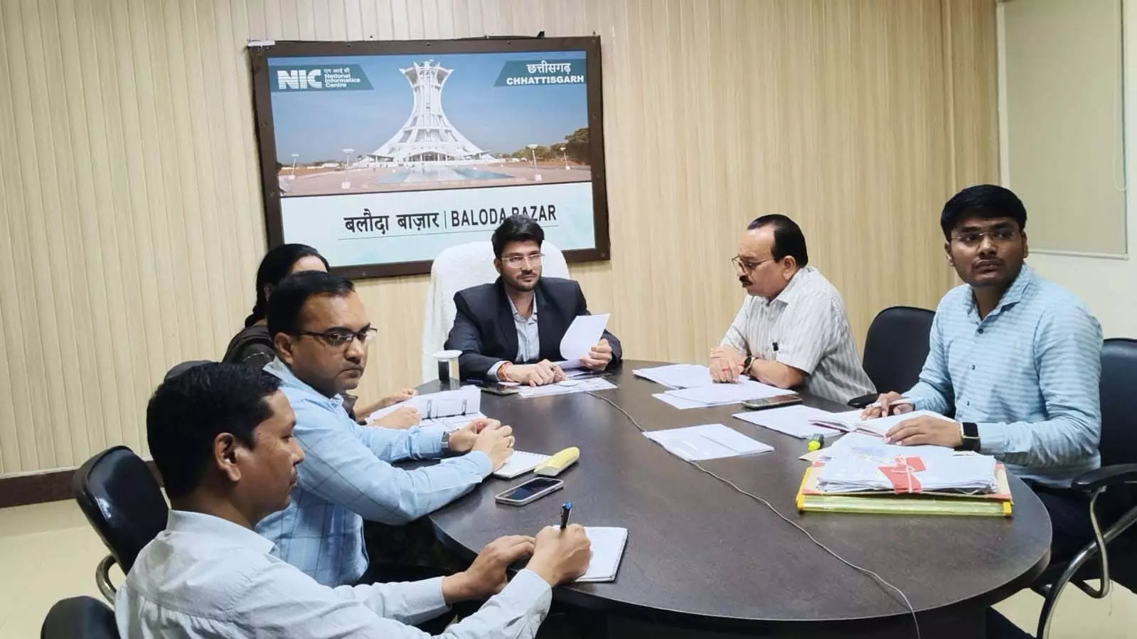 राजस्व के लंबित प्रकारणों का मिशन मोड़ में कराएं निराकरण : प्रभारी सचिव राजस्व के लंबित प्रकारणों का मिशन मोड़ में कराएं निराकरण : प्रभारी सचिव