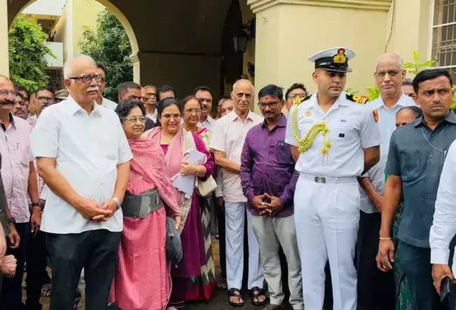 Andhra : अशोक गजपति राजू 26 तारीख को गोवा के राज्यपाल का पदभार ग्रहण करेंगे Andhra : अशोक गजपति राजू 26 तारीख को गोवा के राज्यपाल का पदभार ग्रहण करेंगे