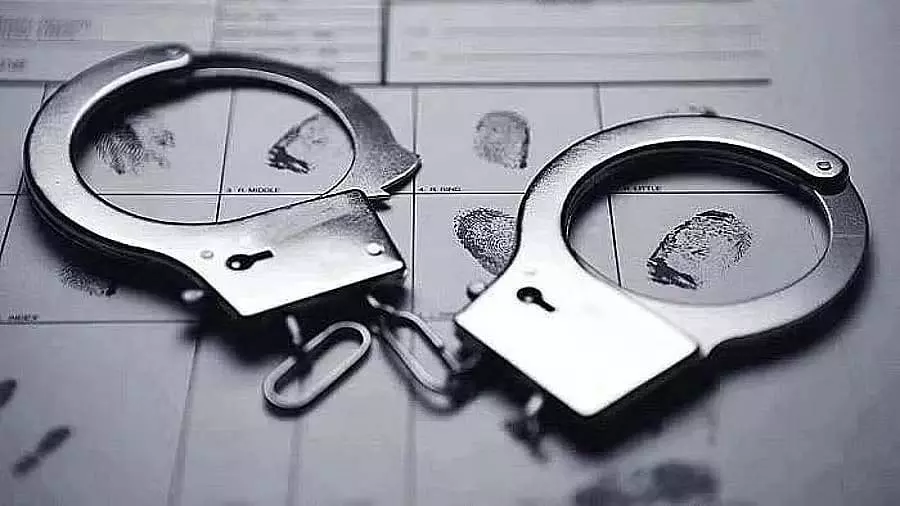 Delhi : लड़के का यौन शोषण, गैंग के मुखबिर बताकर 24 बार चाकू मारा Delhi : लड़के का यौन शोषण, गैंग के मुखबिर बताकर 24 बार चाकू मारा