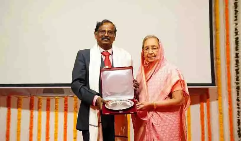 इसरो प्रमुख Dr. V Narayanan को जीपी बिड़ला मेमोरियल पुरस्कार से सम्मानित किया गया इसरो प्रमुख Dr. V Narayanan को जीपी बिड़ला मेमोरियल पुरस्कार से सम्मानित किया गया