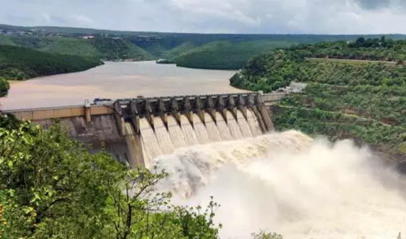 तेलंगाना ने कृष्णा नदी का लाभ नहीं उठाया, आंध्र प्रदेश ने जल खींचा तेलंगाना ने कृष्णा नदी का लाभ नहीं उठाया, आंध्र प्रदेश ने जल खींचा