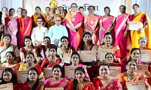 Indore : 14 समुदायों की महिलाओं ने प्रस्तुत किया भक्ति स्तोत्र Indore : 14 समुदायों की महिलाओं ने प्रस्तुत किया भक्ति स्तोत्र
