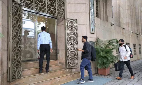 3 हजार करोड़ की धोखाधड़ी: ईडी ने अनिल अंबानी पर मारा छापा