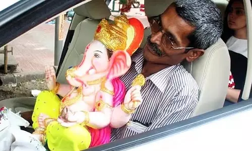 गौरी-गणेश महोत्सव 2025: POP मूर्तियों पर नजर रखें; राज्य सरकार ने अधिकारियों को निर्देश दिए गौरी-गणेश महोत्सव 2025: POP मूर्तियों पर नजर रखें; राज्य सरकार ने अधिकारियों को निर्देश दिए