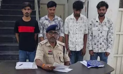 चलती कार में स्टंटबाजी, बिलासपुर में 4 और लड़के गिरफ्तार