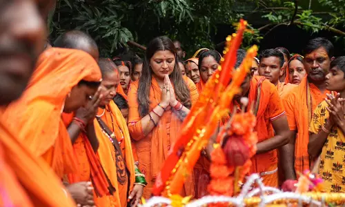 कांवड़ लेकर डोंगरिया पहुंचीं विधायक भावना बोहरा कांवड़ लेकर डोंगरिया पहुंचीं विधायक भावना बोहरा