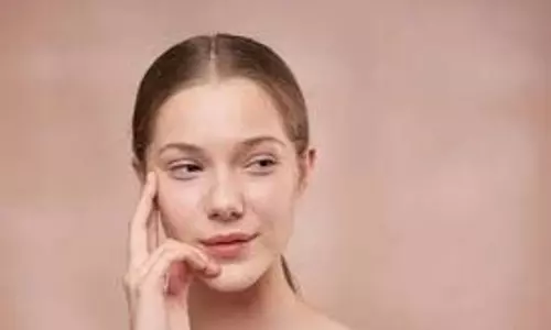 Skin care tips: बिना पार्लर जाए पाएं चमकदार त्वचा,घर पर बनाएं डी-टैन पैक