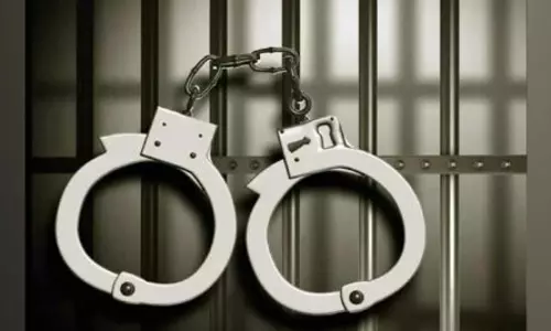 Adilabad में पौधारोपण के दौरान हिंसा, 29 लोग हमले के आरोप में गिरफ्तार Adilabad में पौधारोपण के दौरान हिंसा, 29 लोग हमले के आरोप में गिरफ्तार