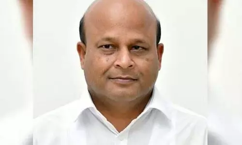 धर्मशाला के पूर्व विधायक ने पुलिस थाने में धावा बोलकर आरोपी को छुड़ाया