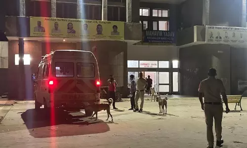 Haryana : सत्यापन के कारण प्रवासी मजदूरों का पलायन बढ़ा, गुरुग्राम में कामगारों पर असर Haryana : सत्यापन के कारण प्रवासी मजदूरों का पलायन बढ़ा, गुरुग्राम में कामगारों पर असर