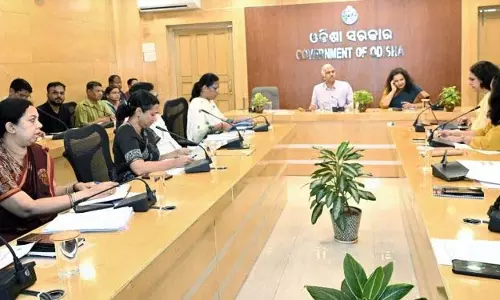 रेलवे स्टेशनों और बस स्टैंडों पर जल्द ही बाल सहायता केंद्र खुलेंगे रेलवे स्टेशनों और बस स्टैंडों पर जल्द ही बाल सहायता केंद्र खुलेंगे