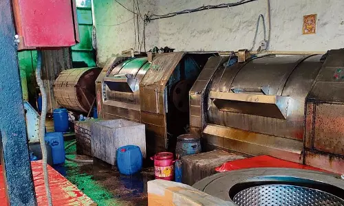 Haryana : बहादुरगढ़ में अवैध रूप से चल रही चार जींस रंगाई इकाइयों को नोटिस