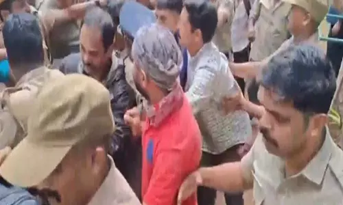Kerala: सौम्या मामले में बलात्कार और हत्या का दोषी कन्नूर जेल से फरार, पकड़ा गया Kerala: सौम्या मामले में बलात्कार और हत्या का दोषी कन्नूर जेल से फरार, पकड़ा गया