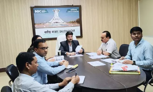 राजस्व के लंबित प्रकारणों का मिशन मोड़ में कराएं निराकरण : प्रभारी सचिव
