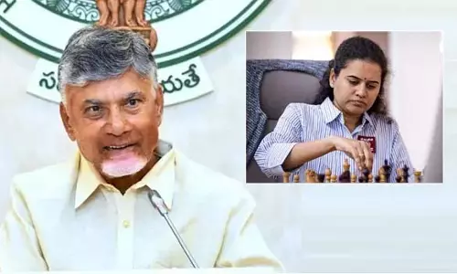 कोनेरू हम्पी की प्रतिभा सराहनीय: CM Chandrababu कोनेरू हम्पी की प्रतिभा सराहनीय: CM Chandrababu
