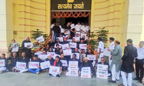 भाजपा ने पूछा, कांग्रेस जीती तो ईसीआई ठीक और हारने पर गलत कैसे?