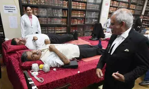 पंजाब एवं हरियाणा HC की मुख्य न्यायाधीश शील नागू ने रक्तदान किया पंजाब एवं हरियाणा HC की मुख्य न्यायाधीश शील नागू ने रक्तदान किया