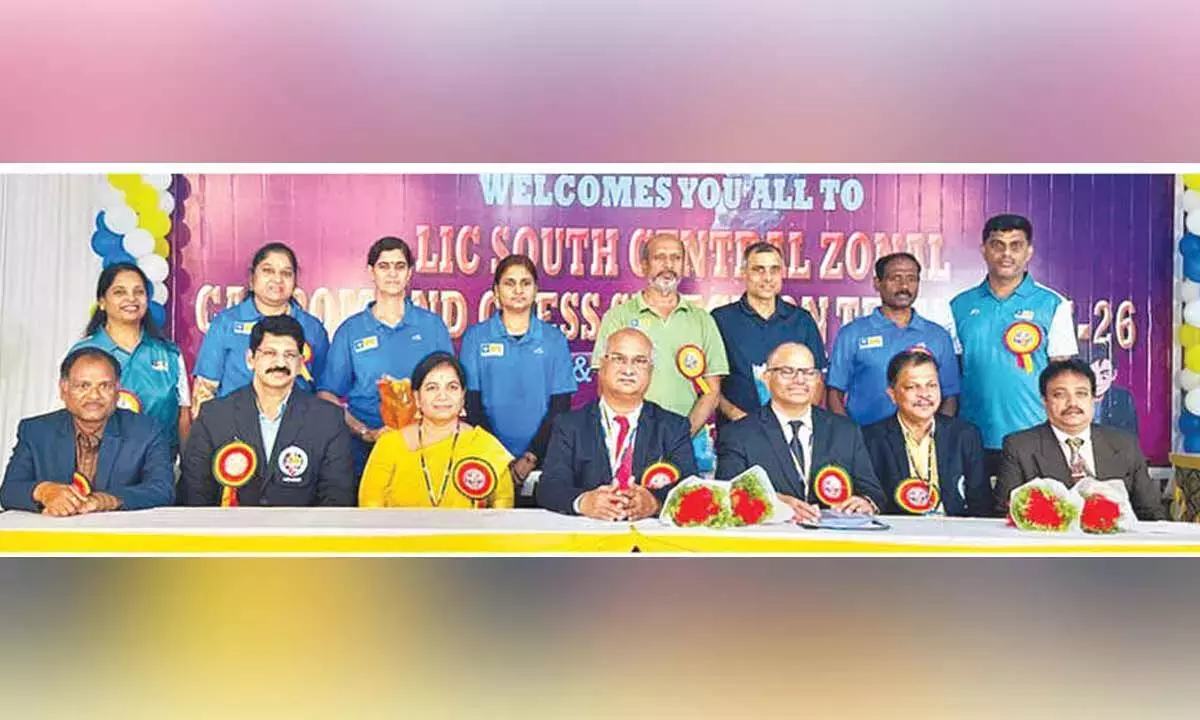 Andhra: LIC जोनल कैरम, शतरंज ट्रायल समाप्त Andhra: LIC जोनल कैरम, शतरंज ट्रायल समाप्त