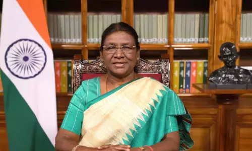 राष्ट्रपति द्रौपदी मुर्मू ने कार्यकाल के तीन वर्ष पूरे किए, कई पहलों की शुरुआत राष्ट्रपति द्रौपदी मुर्मू ने कार्यकाल के तीन वर्ष पूरे किए, कई पहलों की शुरुआत