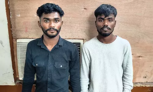 Raipur Breaking: बोरी में बंधी मिली युवक की लाश, 2 हत्यारे गिरफ्तार Raipur Breaking: बोरी में बंधी मिली युवक की लाश, 2 हत्यारे गिरफ्तार